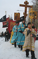 Крестный ход в защиту общины храма Святителя Николы на Берсеневке